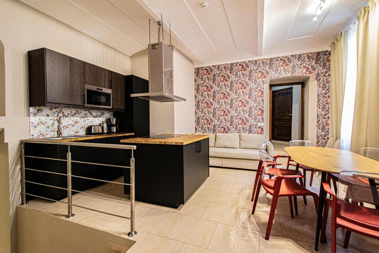 Modern And Spacious Apartments In City Center Praga Exterior foto